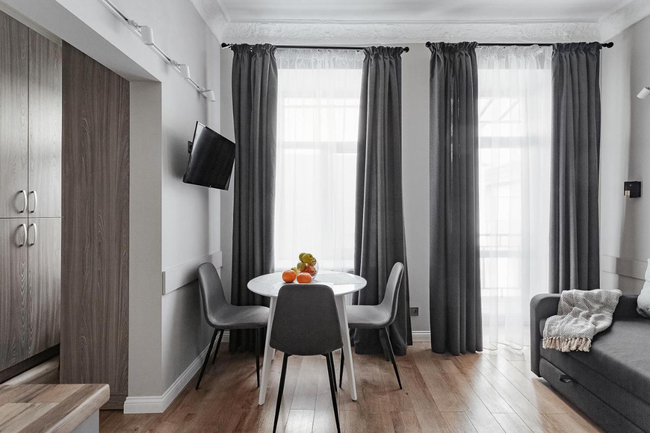 City Centre Silver Apartment Odesa Exterior photo