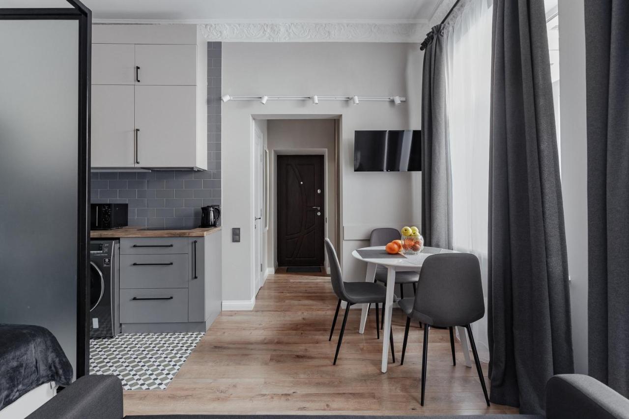 City Centre Silver Apartment Odesa Exterior photo
